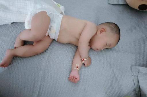 烟台宝宝流白色粘鼻涕 烟台宝宝流白色粘鼻涕